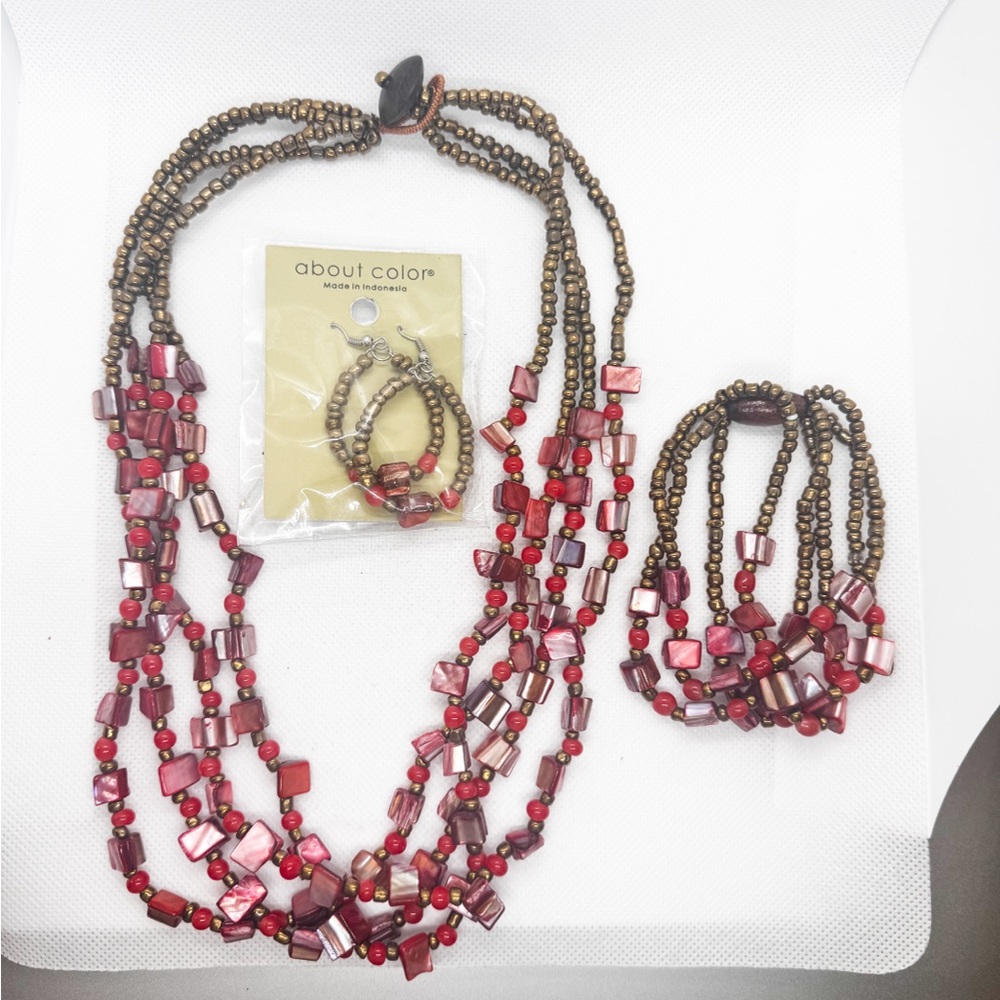 Artisan Beaded & Shell Costume Jewelry Coral NWT Necklace Bracelet Earrings Set - Picture 2 of 9